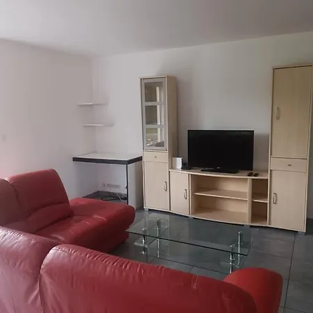 Jolie 20min De Lourdes *