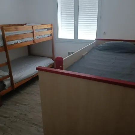 Jolie 20min De Lourdes Asson